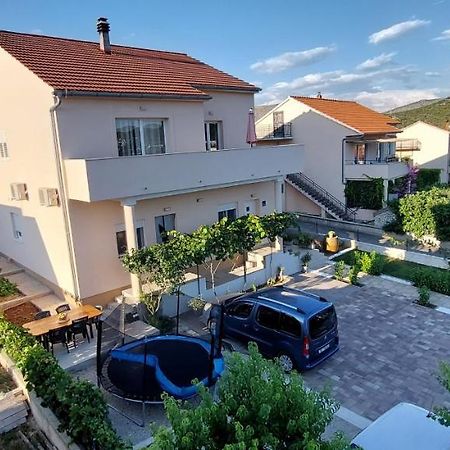 Apartment Angela Šibenik Exterior foto